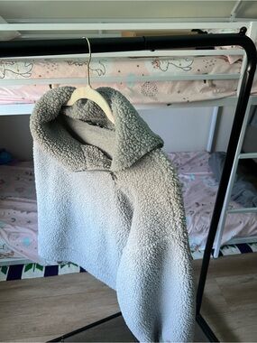 Express Sherpa Half-Zip Jacket in Light Gray